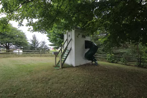 6283 W Howe Rd, Dewitt, MI 48820 photo 18