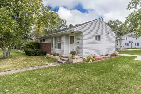 351 Clement Rd, Lansing, MI 48917 photo 24