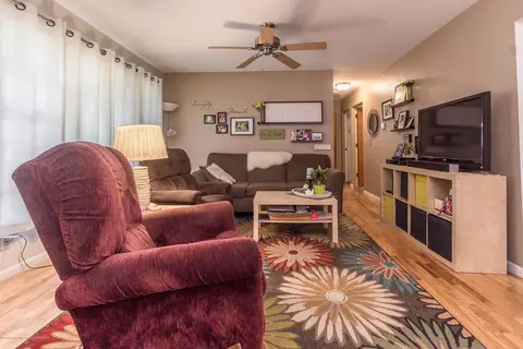 351 Clement Rd, Lansing, MI 48917 photo 3
