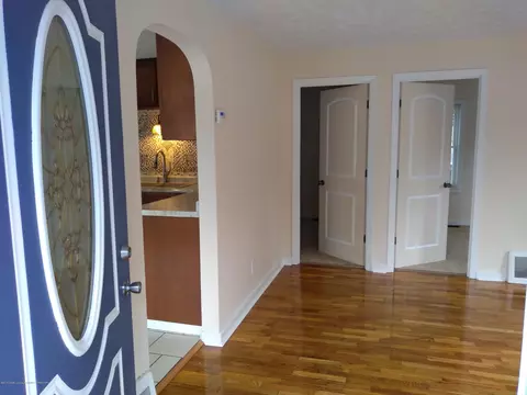 721 E Cavanaugh Rd, Lansing, MI 48910 photo 5