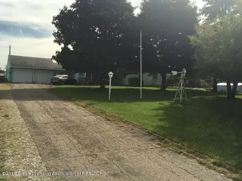 10313 S Dewitt Rd, Dewitt, MI 48820 photo 1