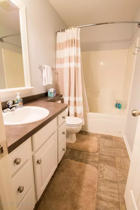 11592 Sara Ann Dr, Dewitt, MI 48820 photo 21