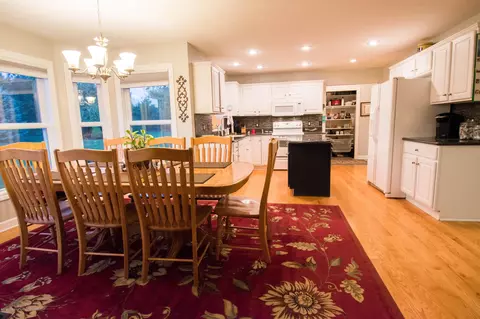 11592 Sara Ann Dr, Dewitt, MI 48820 photo 6