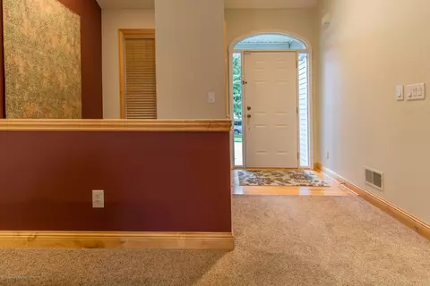 1531 Picadilly Dr, Haslett, MI 48840 photo 13