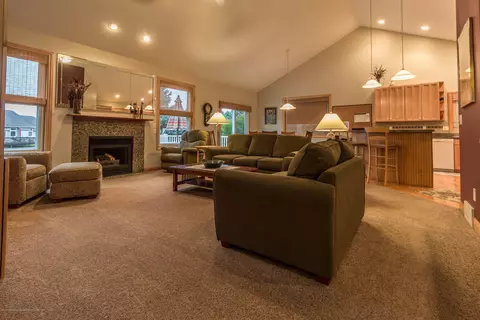 1531 Picadilly Dr, Haslett, MI 48840 photo 2