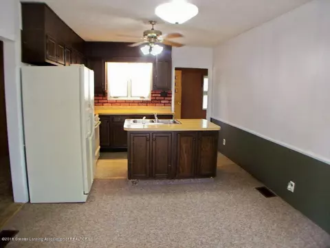 150 W 2nd St, Perry, MI 48872 photo 11