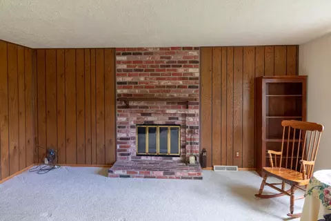 8057 Hunter Rd, Bath, MI 48808 photo 12