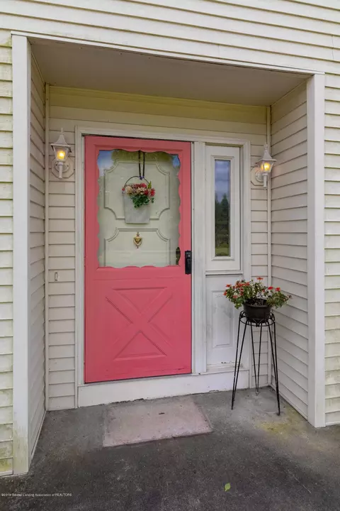 8057 Hunter Rd, Bath, MI 48808 photo 7