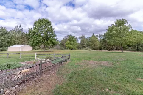 8057 Hunter Rd, Bath, MI 48808 photo 40