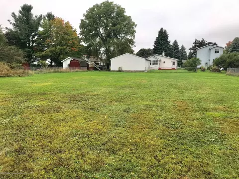 509 Clement Rd, Lansing, MI 48917 photo 7