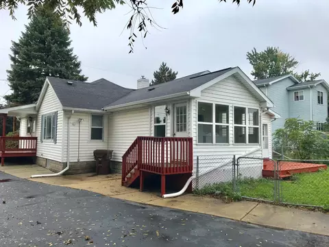 509 Clement Rd, Lansing, MI 48917 photo 2
