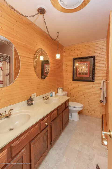 630 N Green St, Perry, MI 48872 photo 22