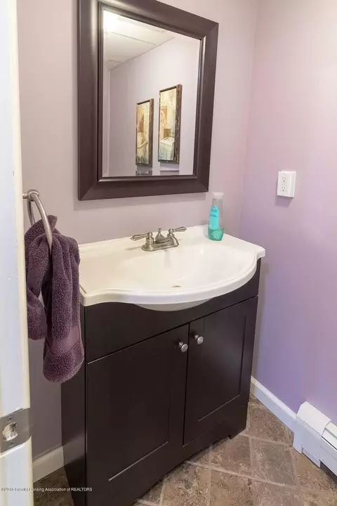 630 N Green St, Perry, MI 48872 photo 32