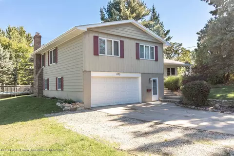 630 N Green St, Perry, MI 48872 photo 4