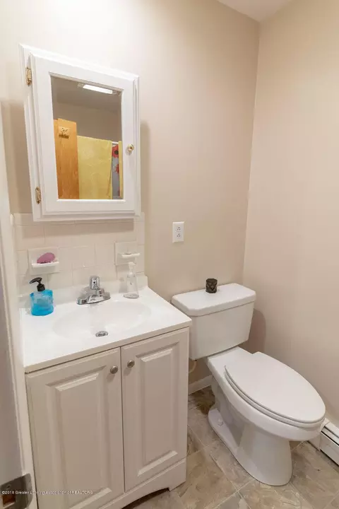 630 N Green St, Perry, MI 48872 photo 25