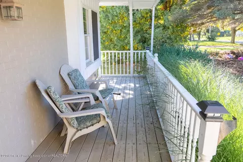 630 N Green St, Perry, MI 48872 photo 6