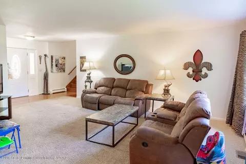 630 N Green St, Perry, MI 48872 photo 11