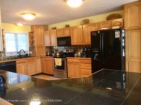 800 Barry Rd, Haslett, MI 48840 photo 5