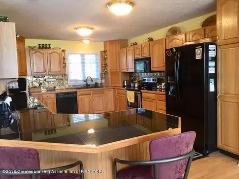800 Barry Rd, Haslett, MI 48840 photo 4
