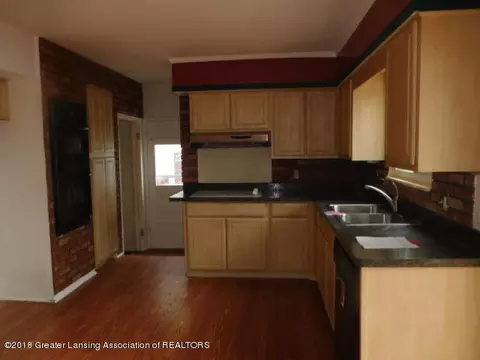3300 Risdale Ave, Lansing, MI 48911 photo 3