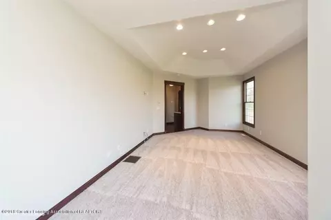 11405 Dunmaglas Dr, Bath, MI 48808 photo 16