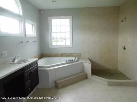 11405 Dunmaglas Dr, Bath, MI 48808 photo 27