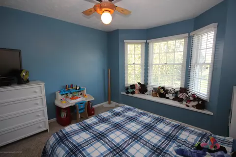 210 Oakwood Dr, Dewitt, MI 48820 photo 16