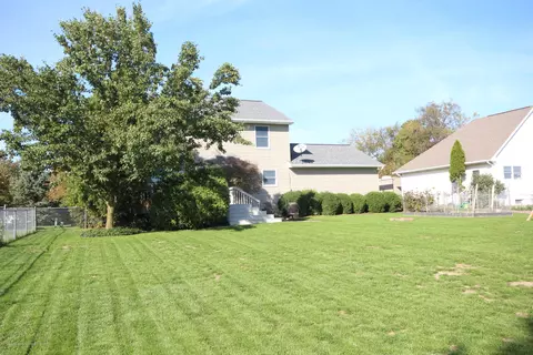 210 Oakwood Dr, Dewitt, MI 48820 photo 23