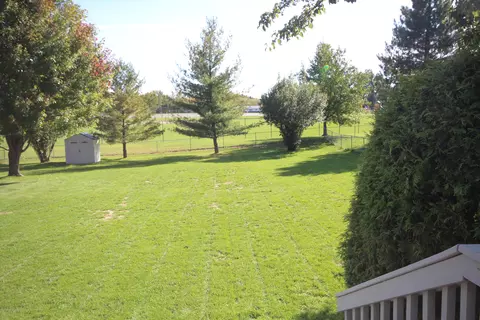 210 Oakwood Dr, Dewitt, MI 48820 photo 24