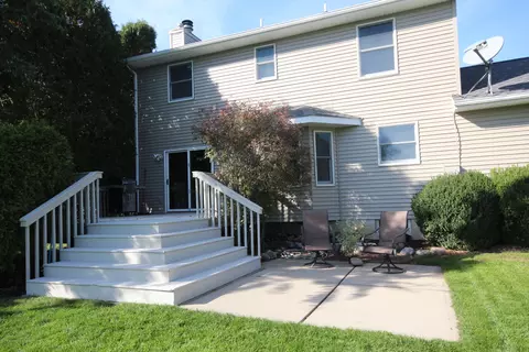 210 Oakwood Dr, Dewitt, MI 48820 photo 22