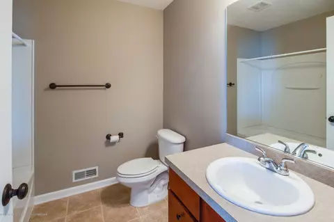6871 Castleton Dr, Grand Ledge, MI 48837 photo 18