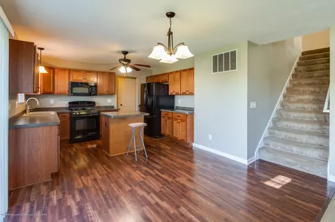 6871 Castleton Dr, Grand Ledge, MI 48837 photo 11