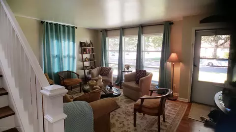 4109 Devonshire Ave, Lansing, MI 48910 photo 2