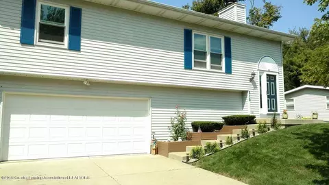 510 Cherry St, Dewitt, MI 48820 photo 2