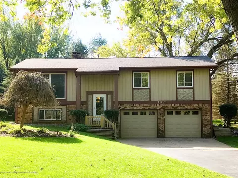 1621 Larkwood Dr, Dewitt, MI 48820 photo 1