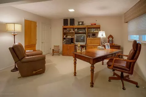 1304 Maycroft Rd, Lansing, MI 48917 photo 29