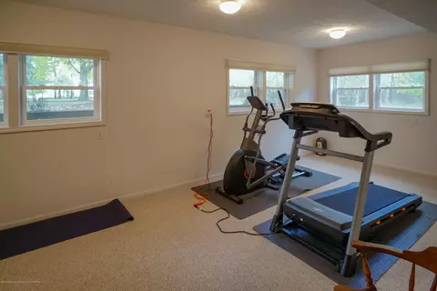 1304 Maycroft Rd, Lansing, MI 48917 photo 40