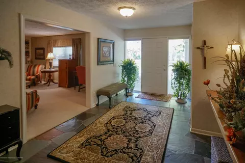 1304 Maycroft Rd, Lansing, MI 48917 photo 8