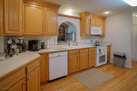1304 Maycroft Rd, Lansing, MI 48917 photo 23