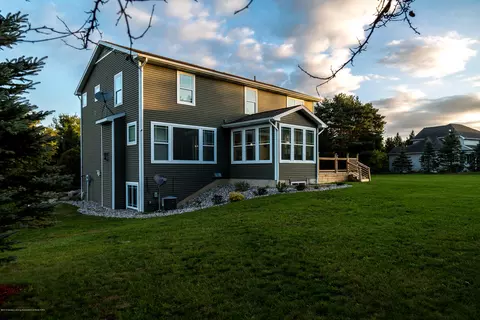 1900 Wilderness Dr, Dewitt, MI 48820 photo 5
