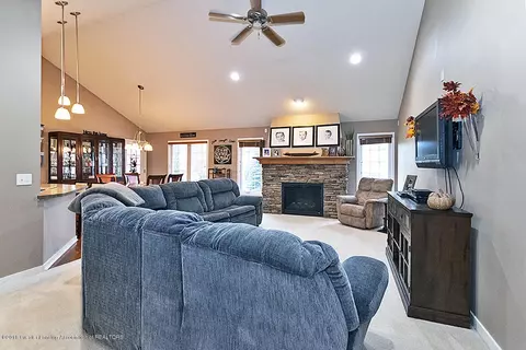 1261 Lobelia Ln, Dewitt, MI 48820 photo 5