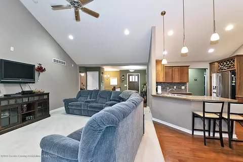 1261 Lobelia Ln, Dewitt, MI 48820 photo 7