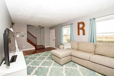 1092 E Taft Rd, Saint Johns, MI 48879 photo 5