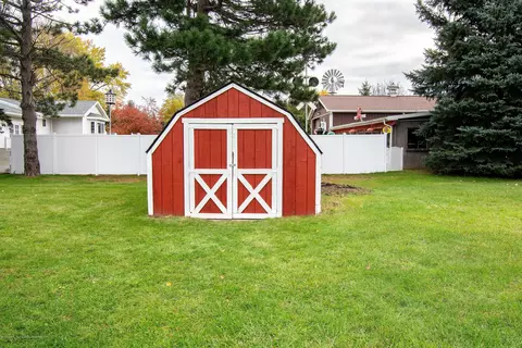 1092 E Taft Rd, Saint Johns, MI 48879 photo 28