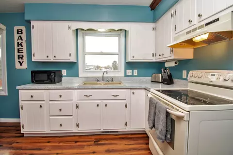 1092 E Taft Rd, Saint Johns, MI 48879 photo 11