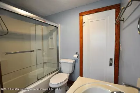 2016 Lyons Ave, Lansing, MI 48910 photo 8