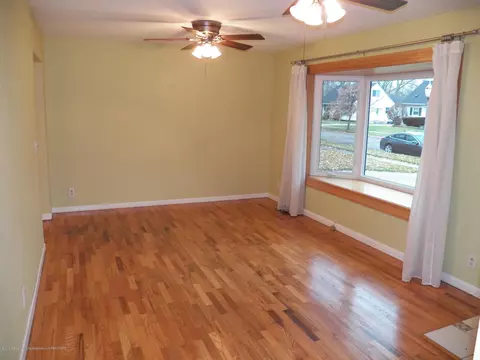 4501 Alpha St, Lansing, MI 48910 photo 3