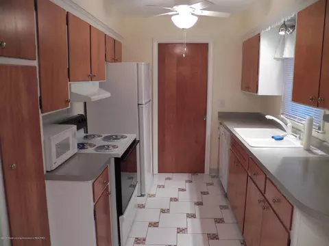 4501 Alpha St, Lansing, MI 48910 photo 5
