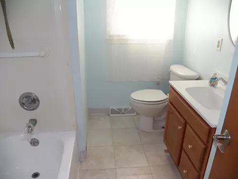 4501 Alpha St, Lansing, MI 48910 photo 10