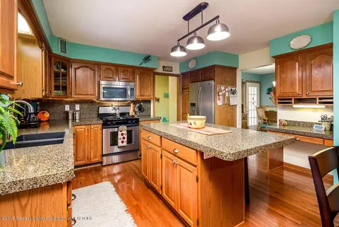 9701 Missaukee Ln, Haslett, MI 48840 photo 7